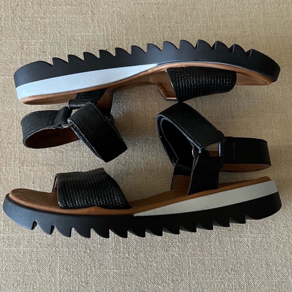 Paul Green Black Sandals with Textured Straps - Picture 2 of 7